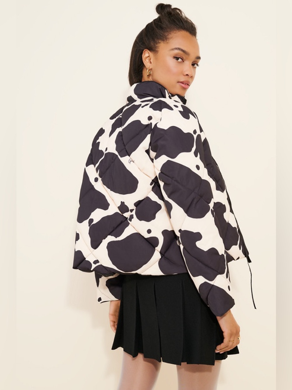 Free People Lisa Says Gah Lady Puffer Jacket in Black and White Cow Print Size X - Picture 2 of 13